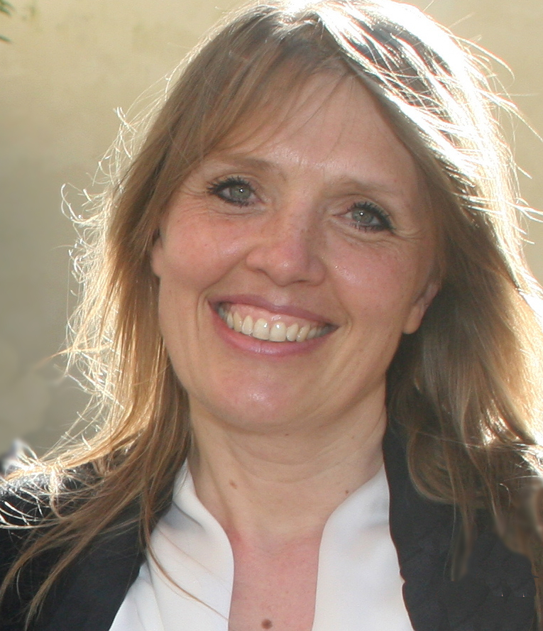 Dr Julietta V Rau